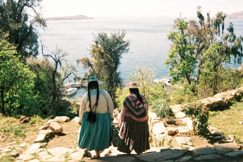 Isla del sol cholitas